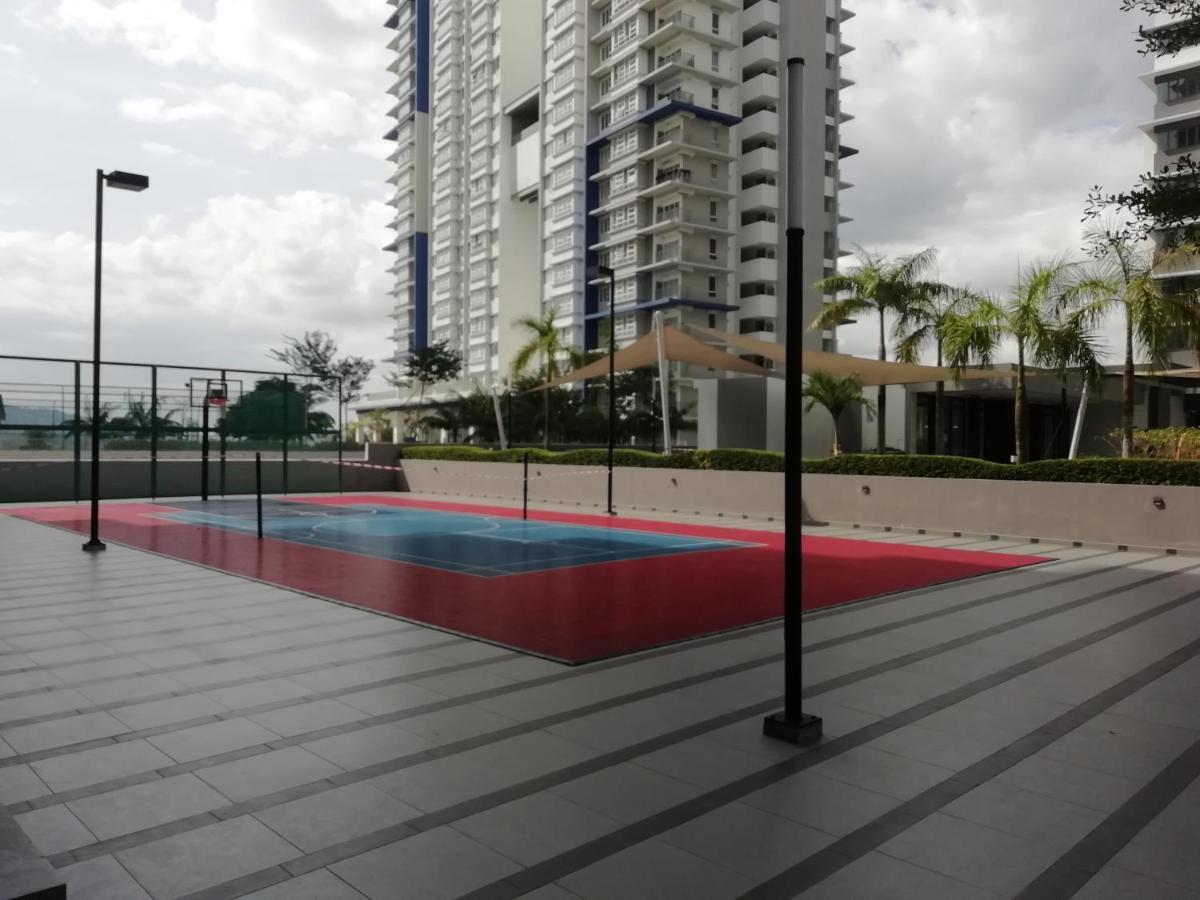 Fz Almyra Homestay กาจัง ภายนอก รูปภาพ