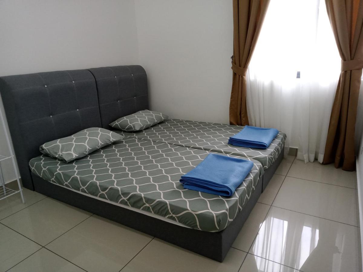Fz Almyra Homestay กาจัง ภายนอก รูปภาพ